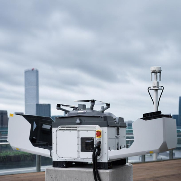 DJI Dock 4 vue citadine